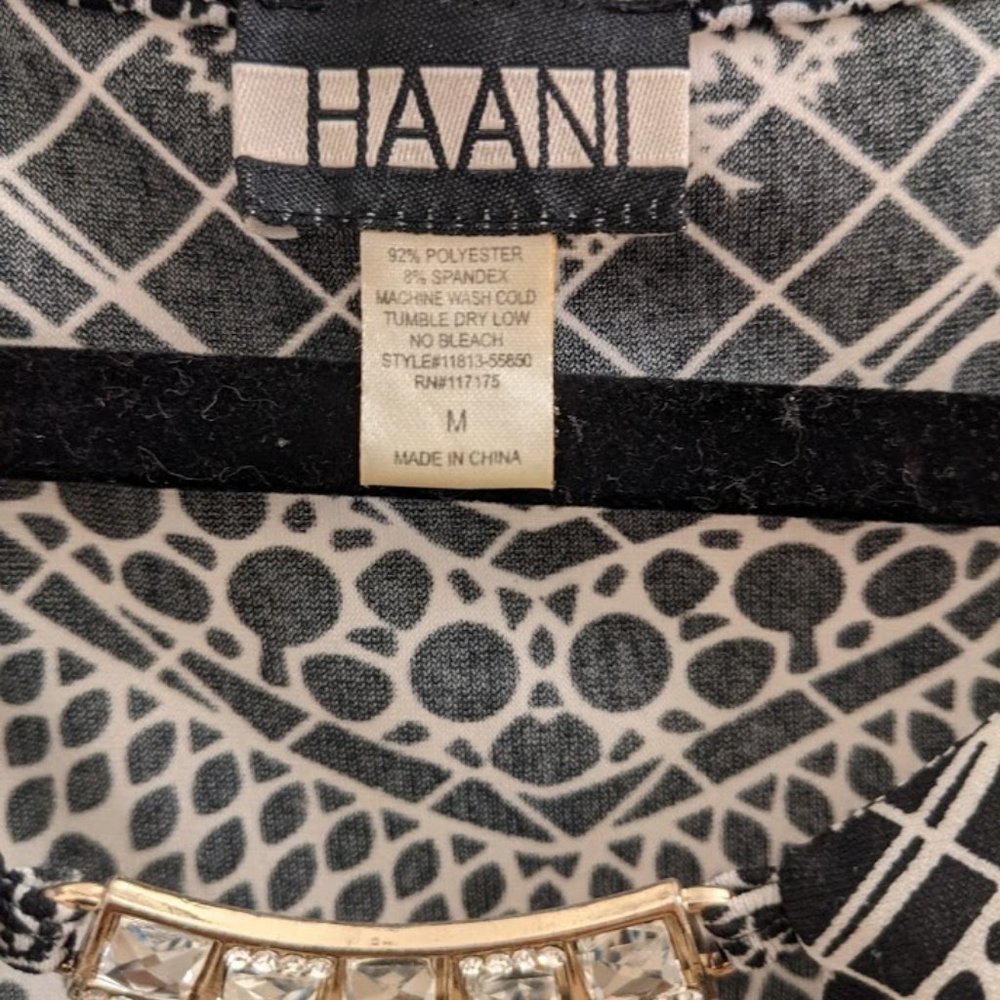 HAANI  PRINT DRESS - Picture 4 of 6